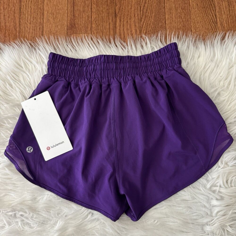 Lululemon Hotty Hot High Rise Shorts Women’s Sz 4 College Purple 2.5” Lined NWT - Picture 2 of 12